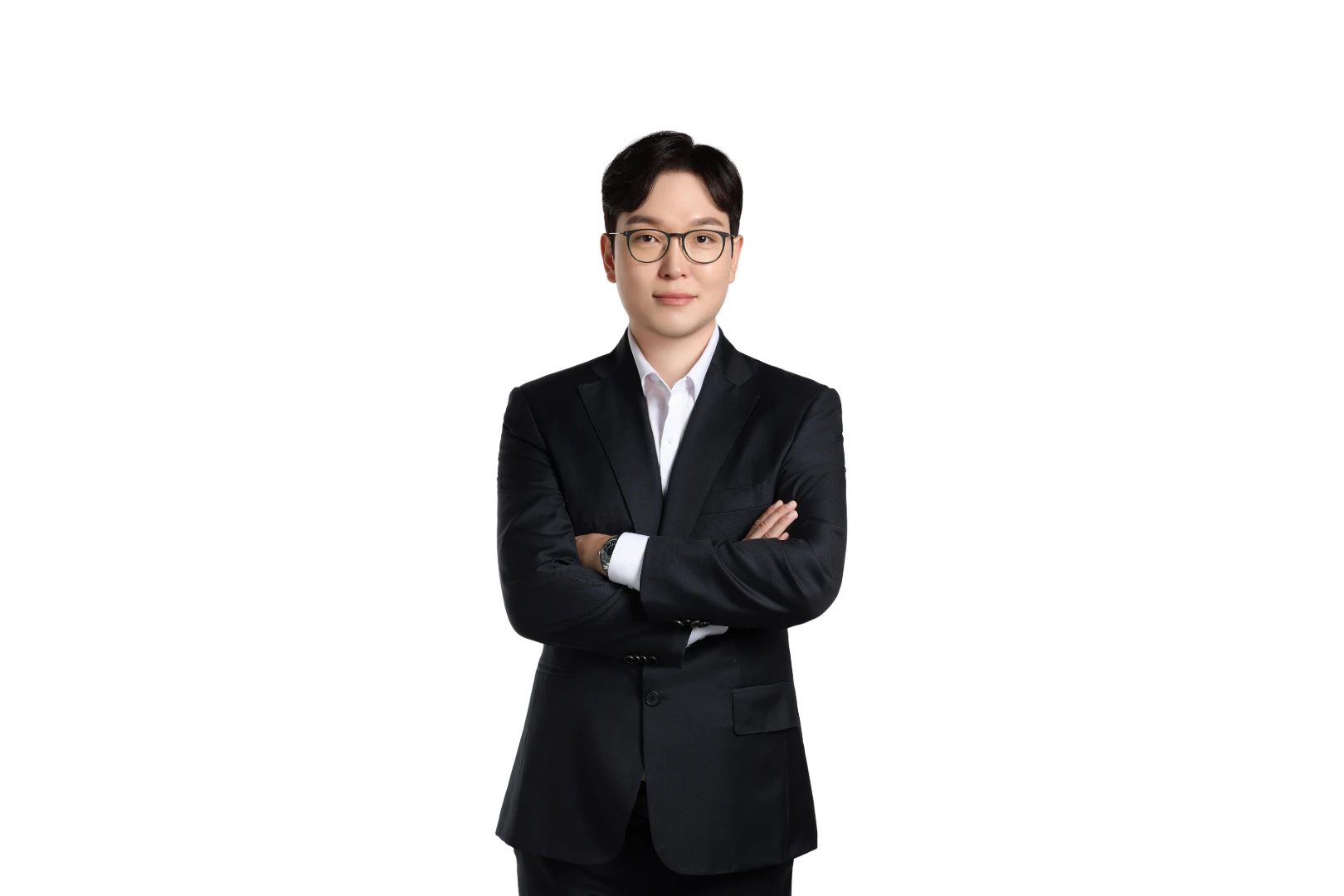 팔짱을 낀 최가경 변호사